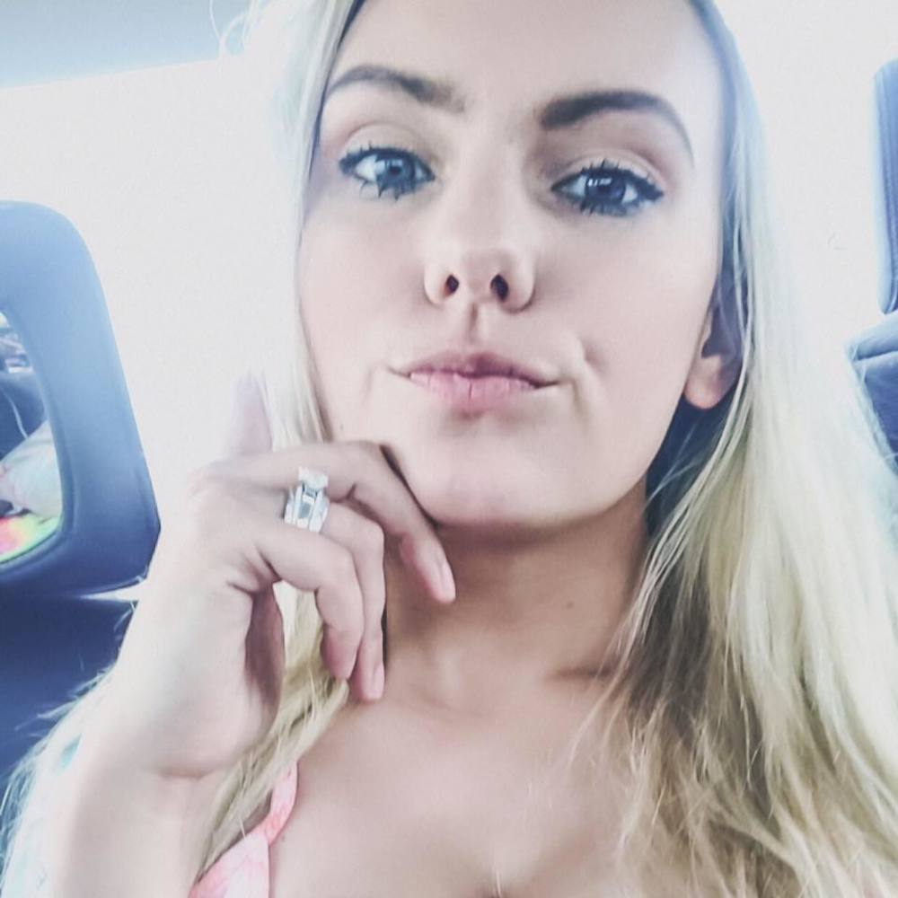 Meet your Posher, Samantha
